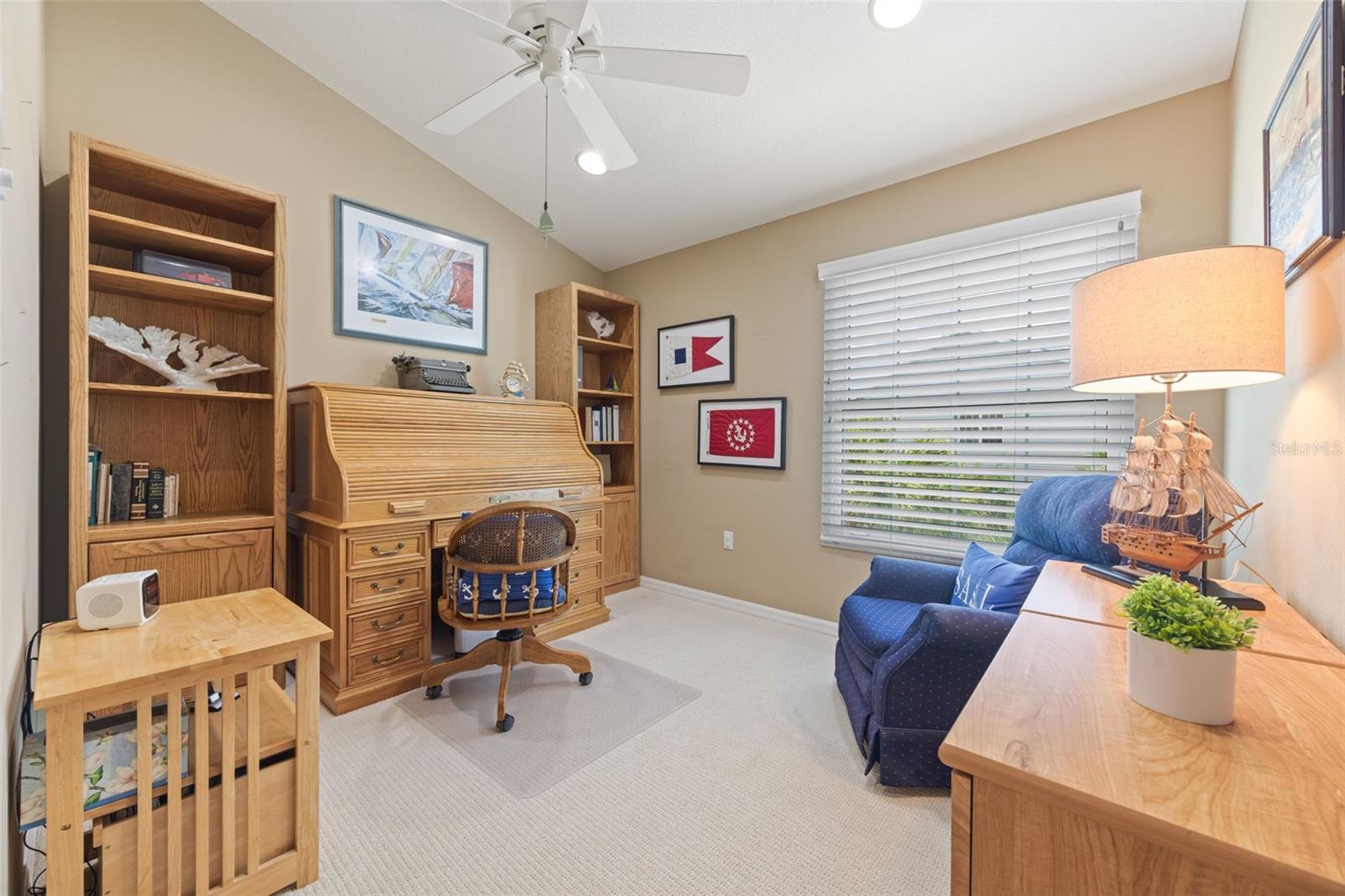 BAYSHORE TWNHS - Residential