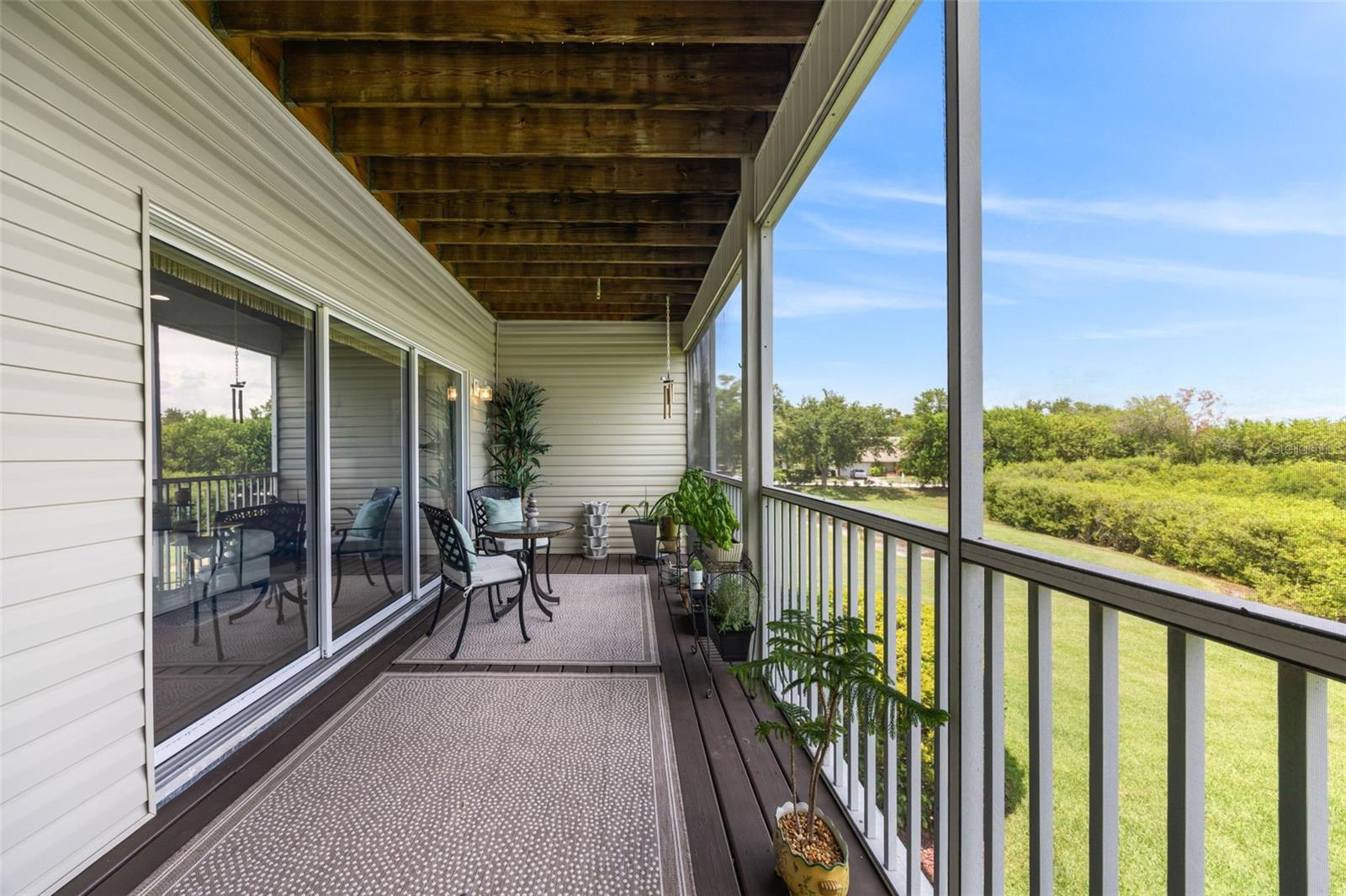 BAYSHORE TWNHS - Residential