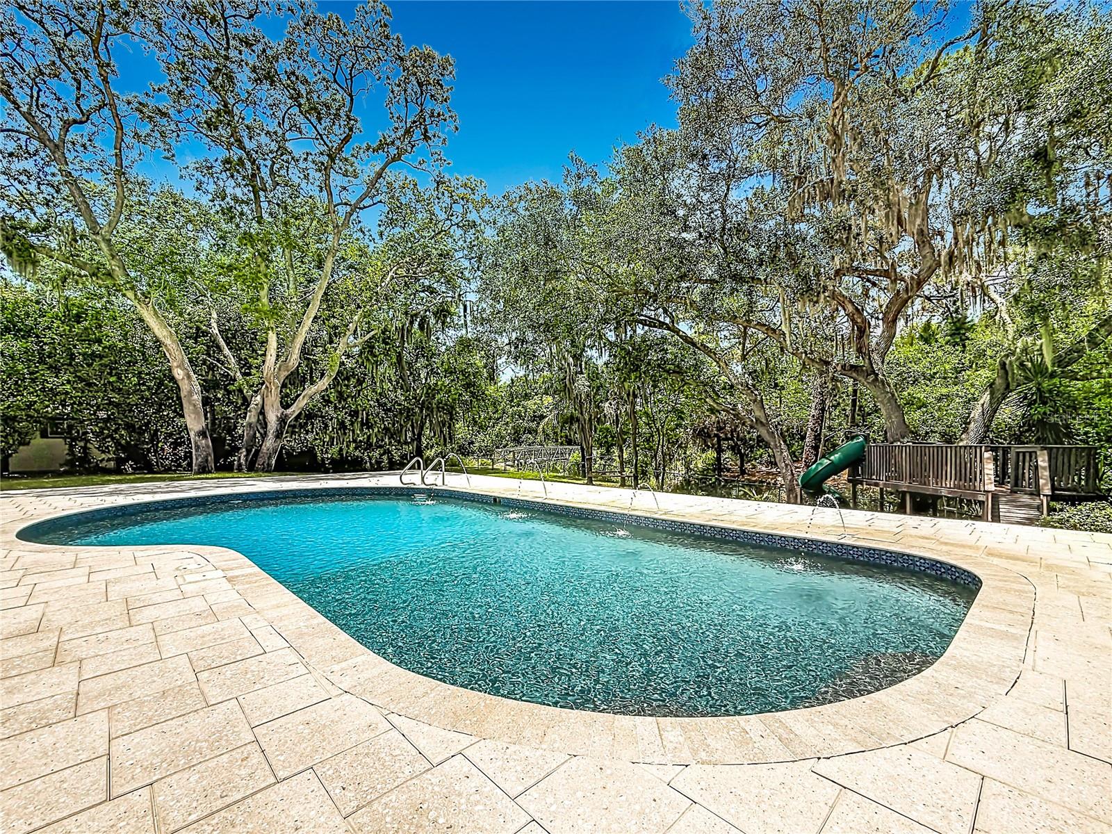 SPANISH TRAILS - Residential