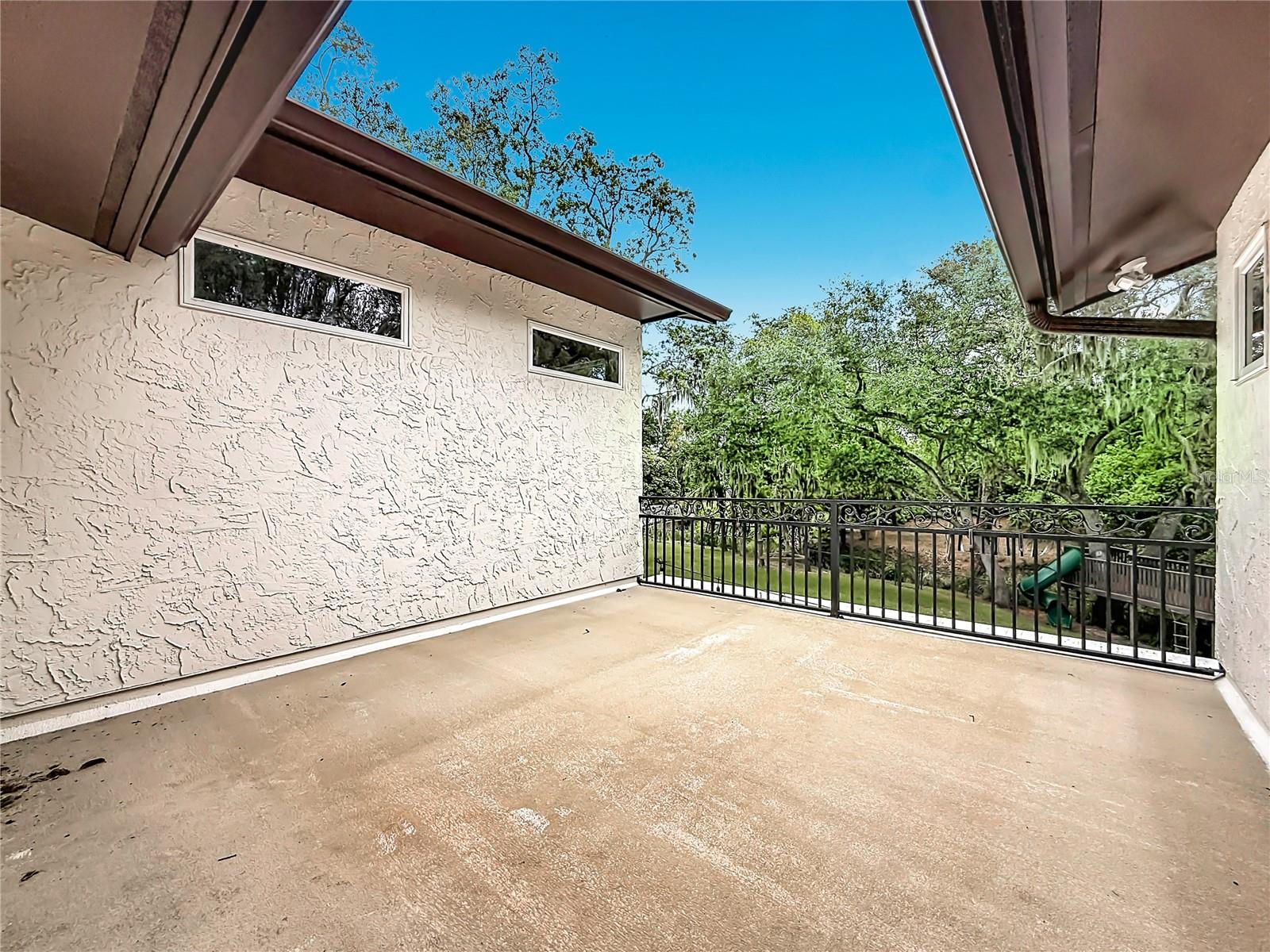SPANISH TRAILS - Residential