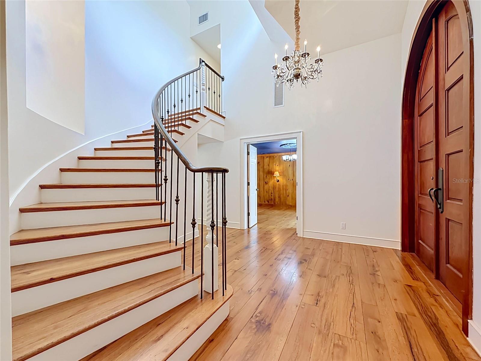 SPANISH TRAILS - Residential