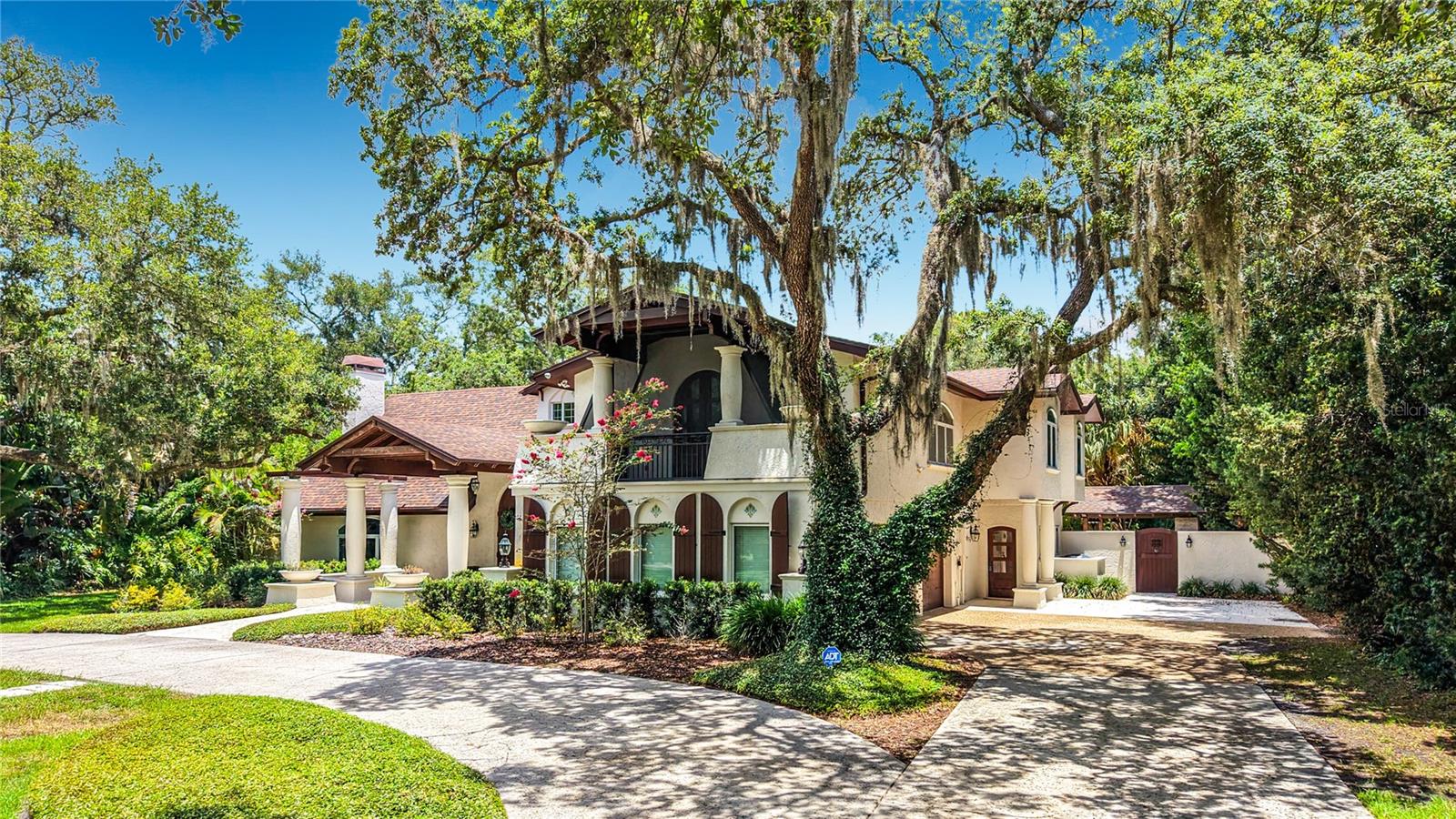 SPANISH TRAILS - Residential