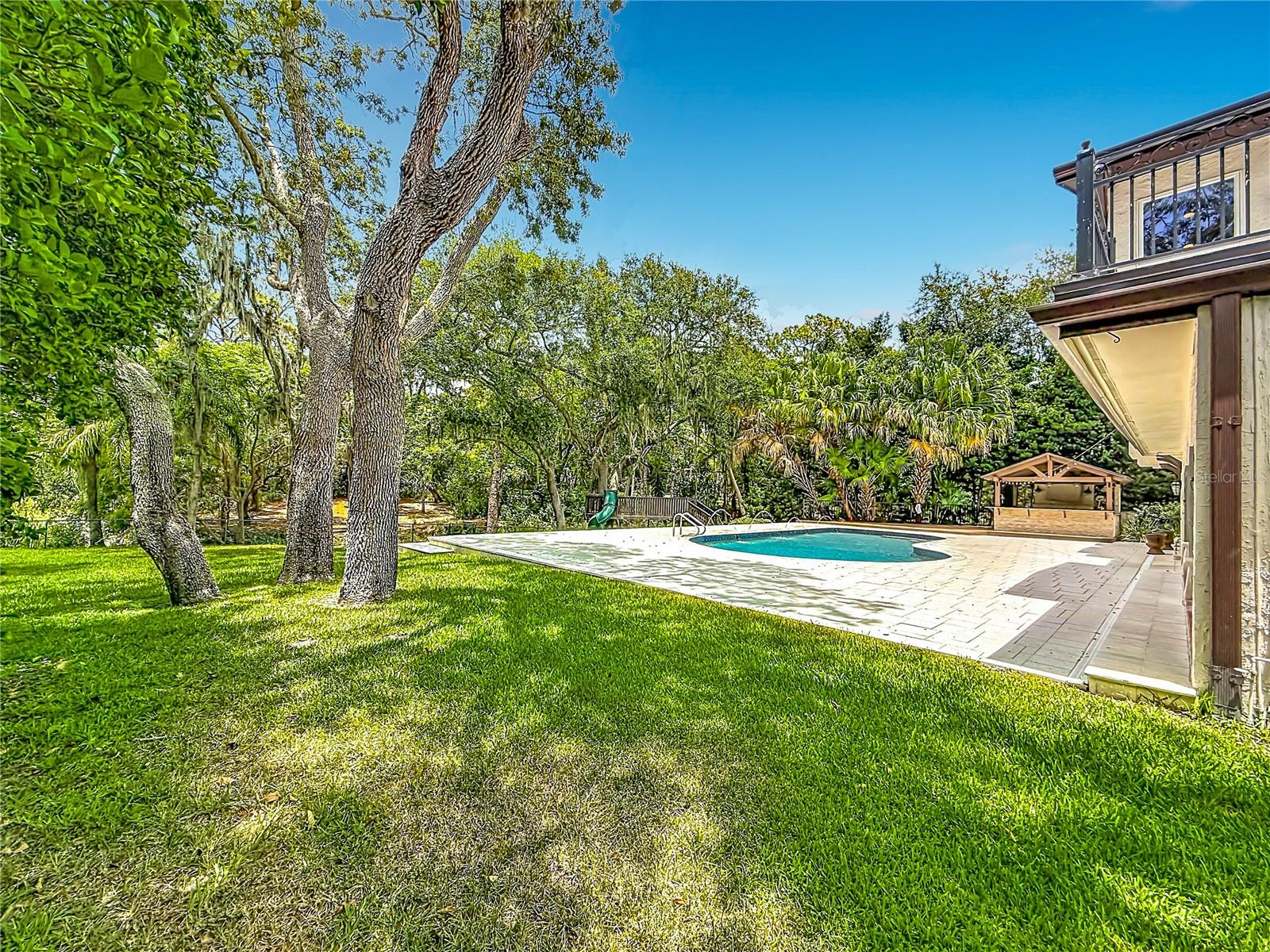 SPANISH TRAILS - Residential