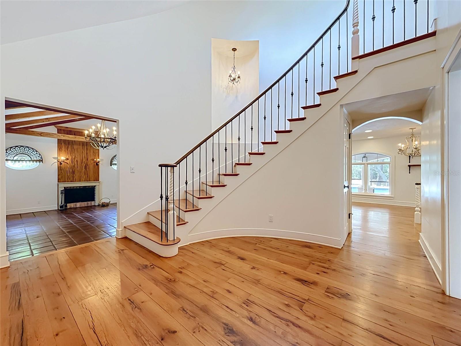 SPANISH TRAILS - Residential