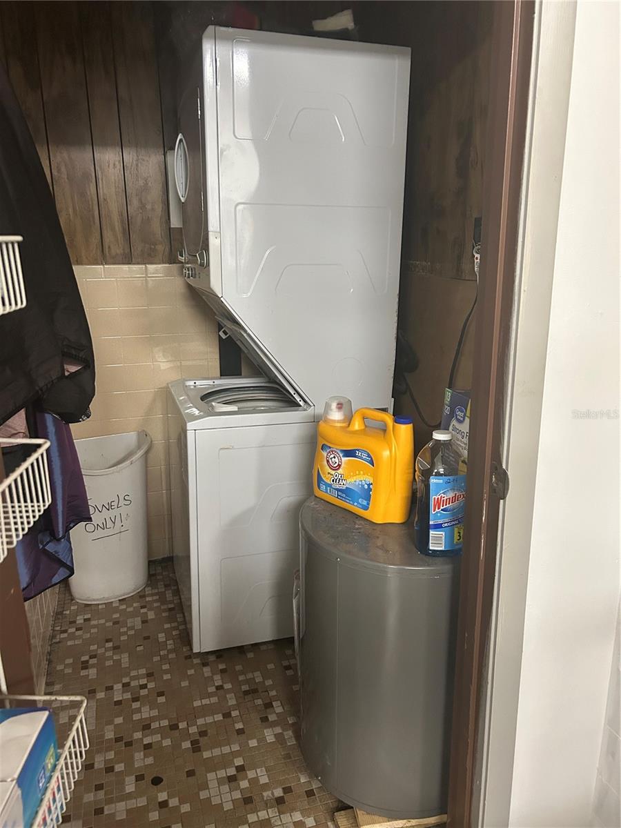 SIMON J TEMPLES - Commercial Sale