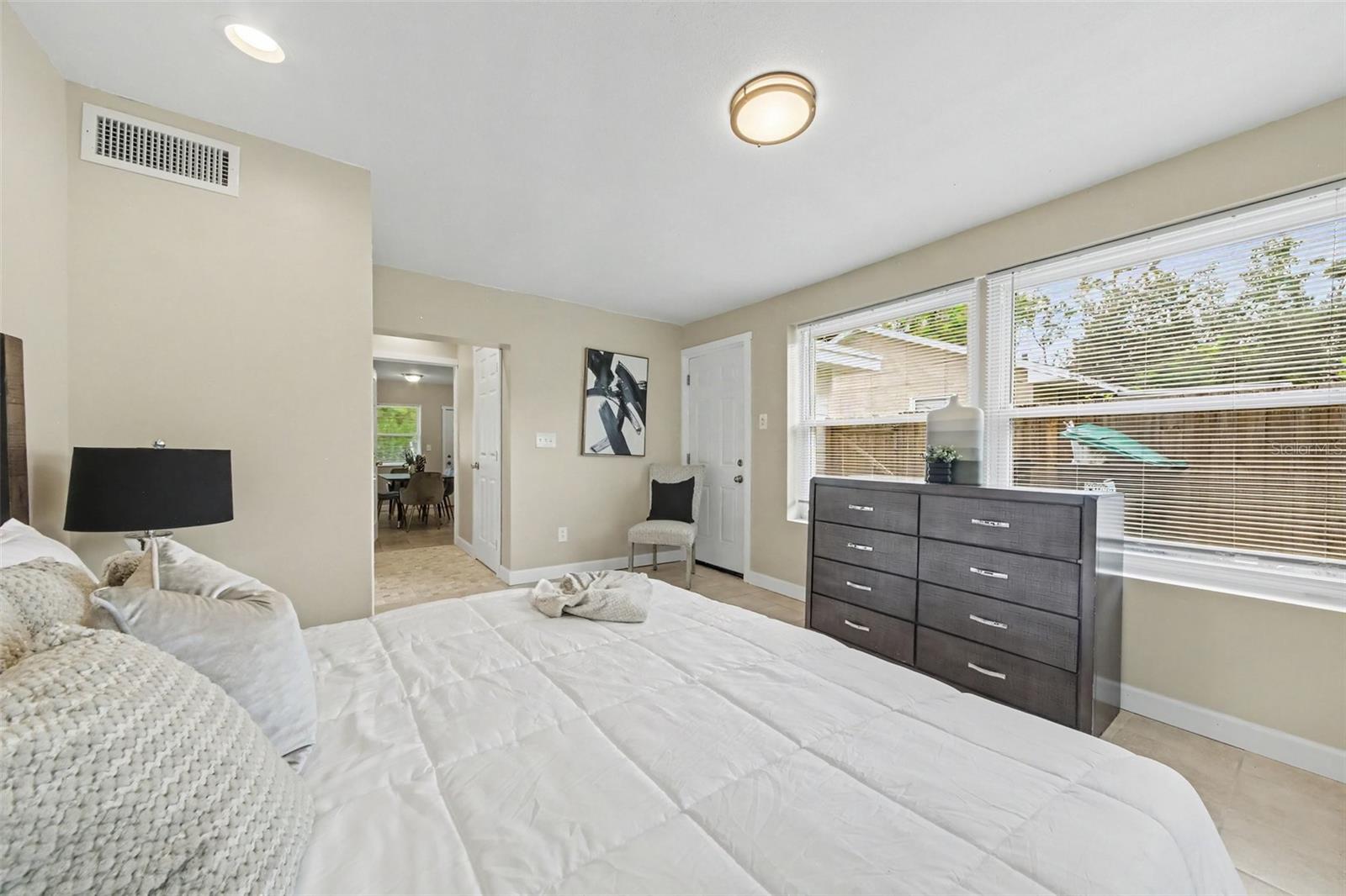SUBURBAN HOMES FIRST ADD - Residential