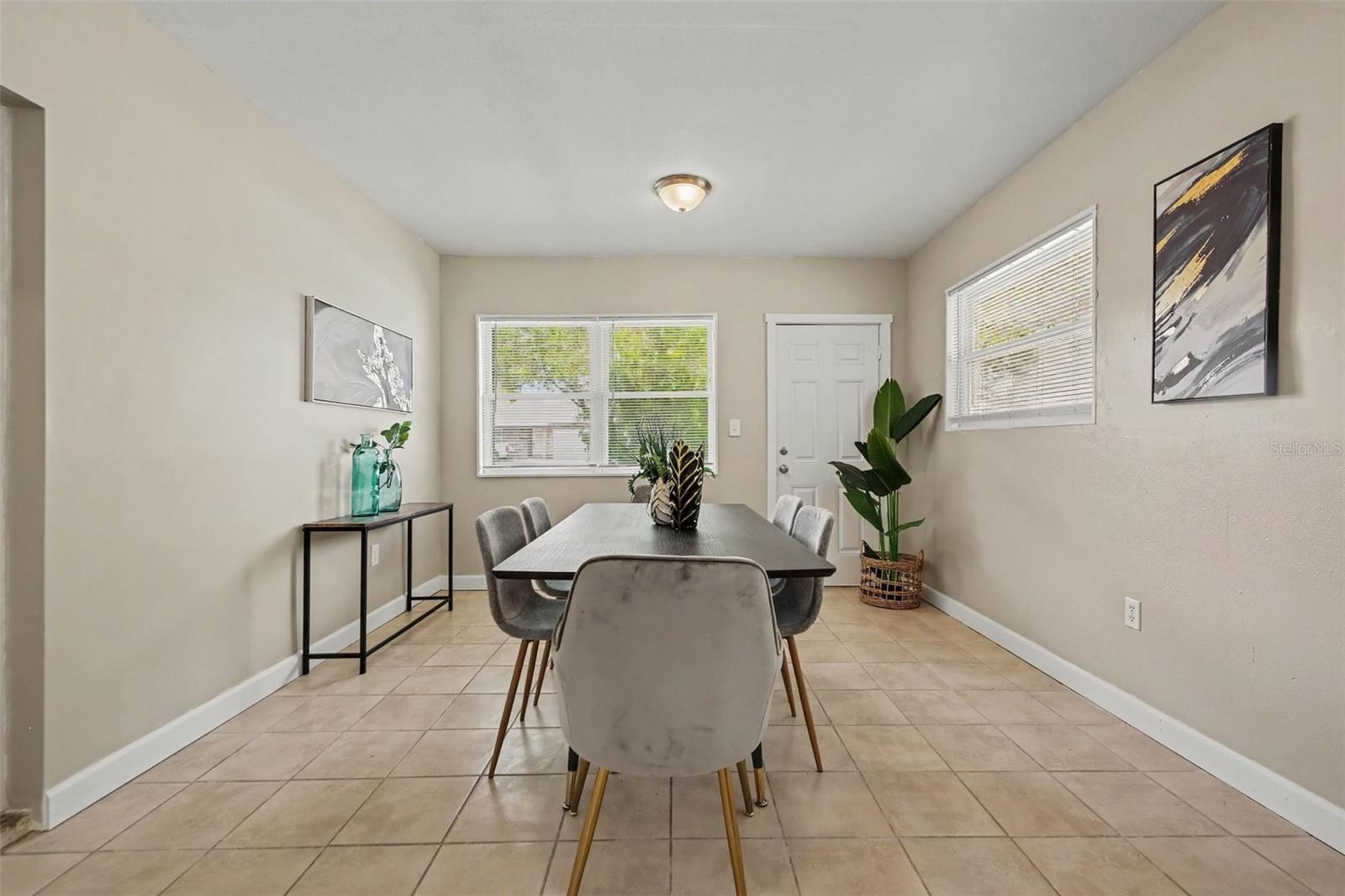 SUBURBAN HOMES FIRST ADD - Residential