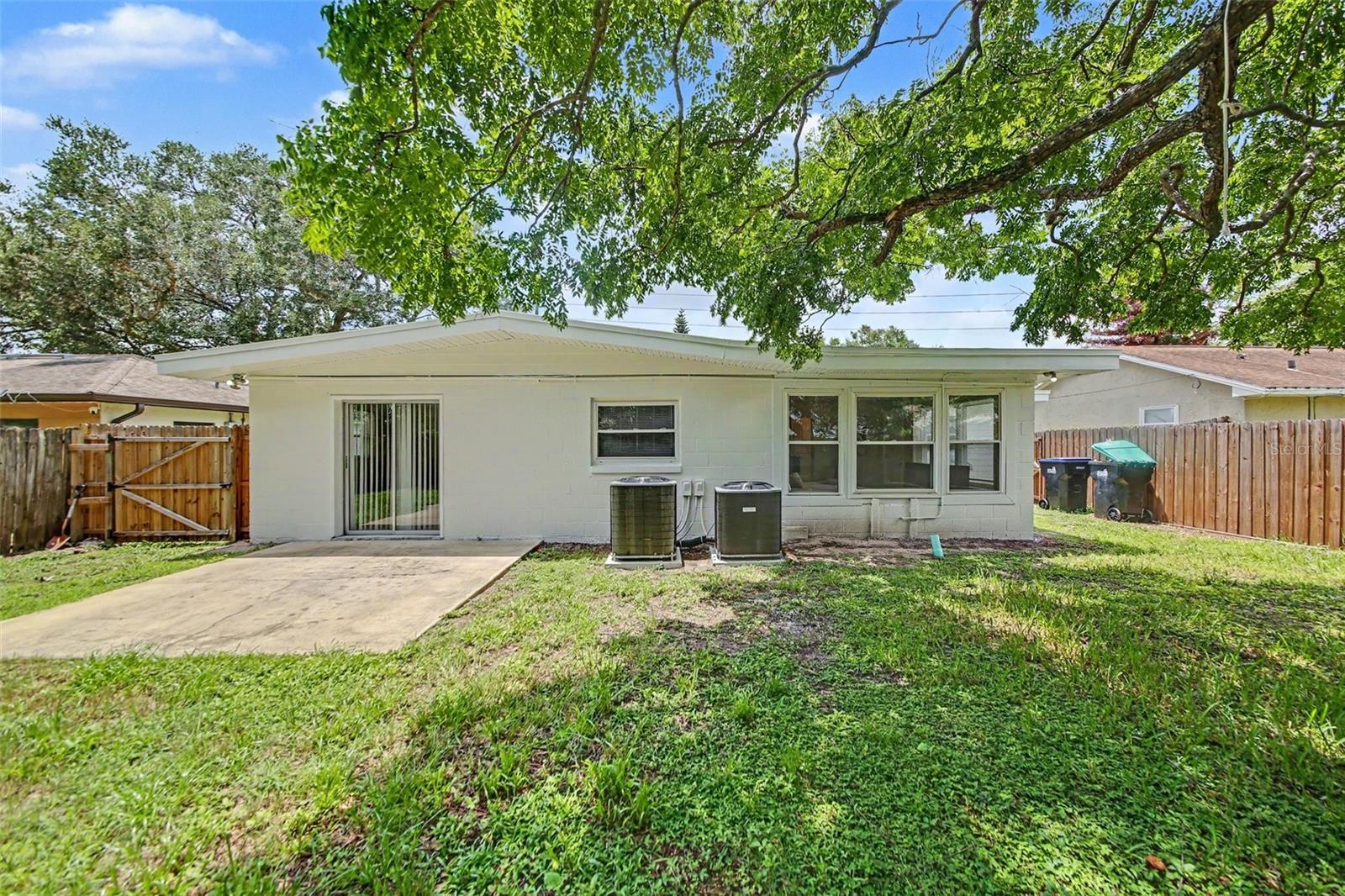 SUBURBAN HOMES FIRST ADD - Residential