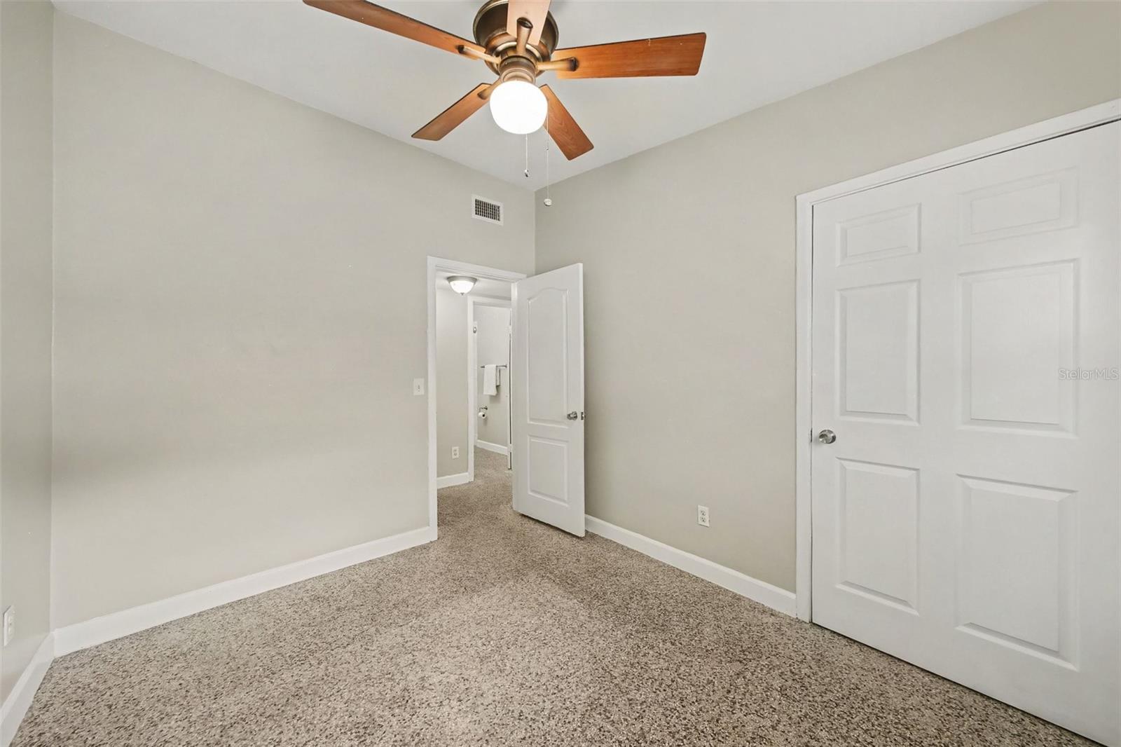 SUBURBAN HOMES FIRST ADD - Residential