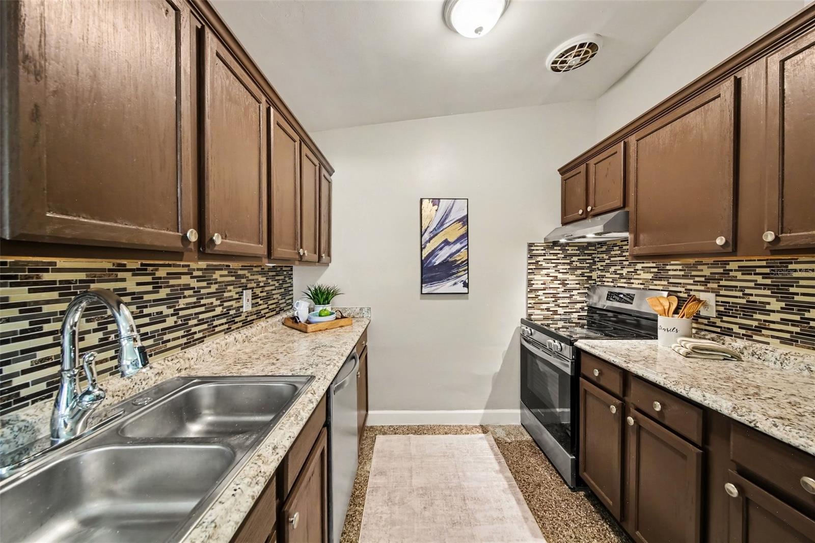 SUBURBAN HOMES FIRST ADD - Residential