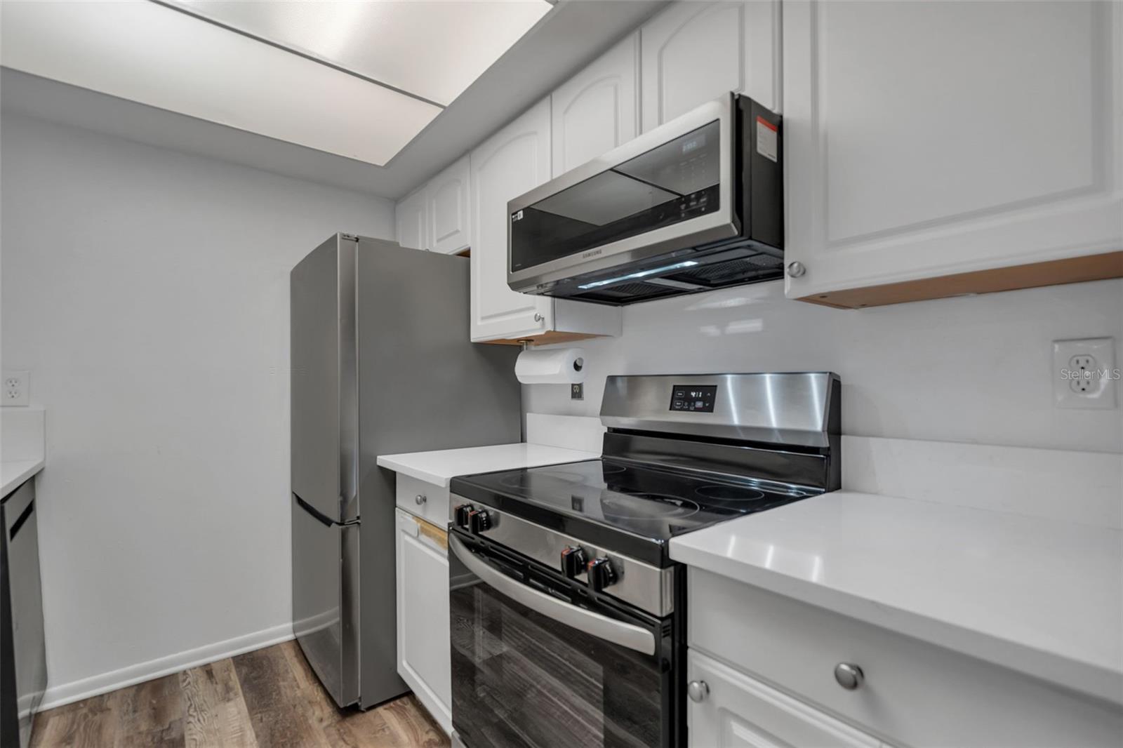 WINDHOVER CONDO - Residential