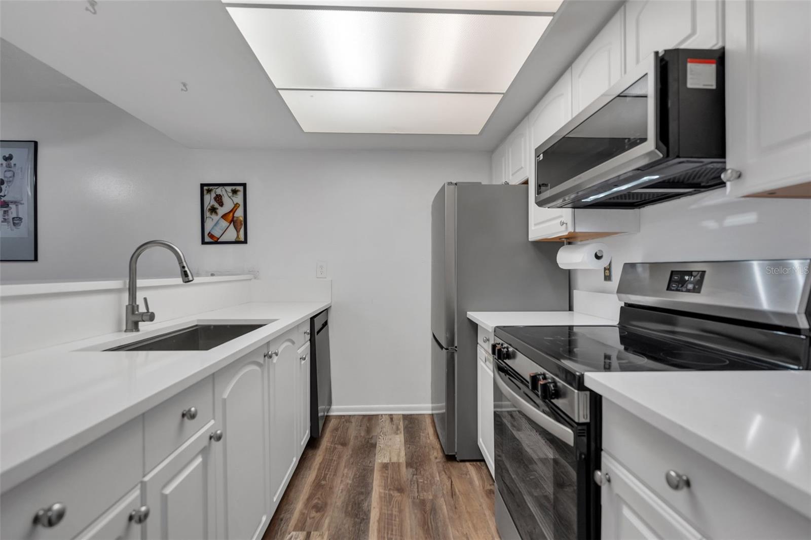 WINDHOVER CONDO - Residential