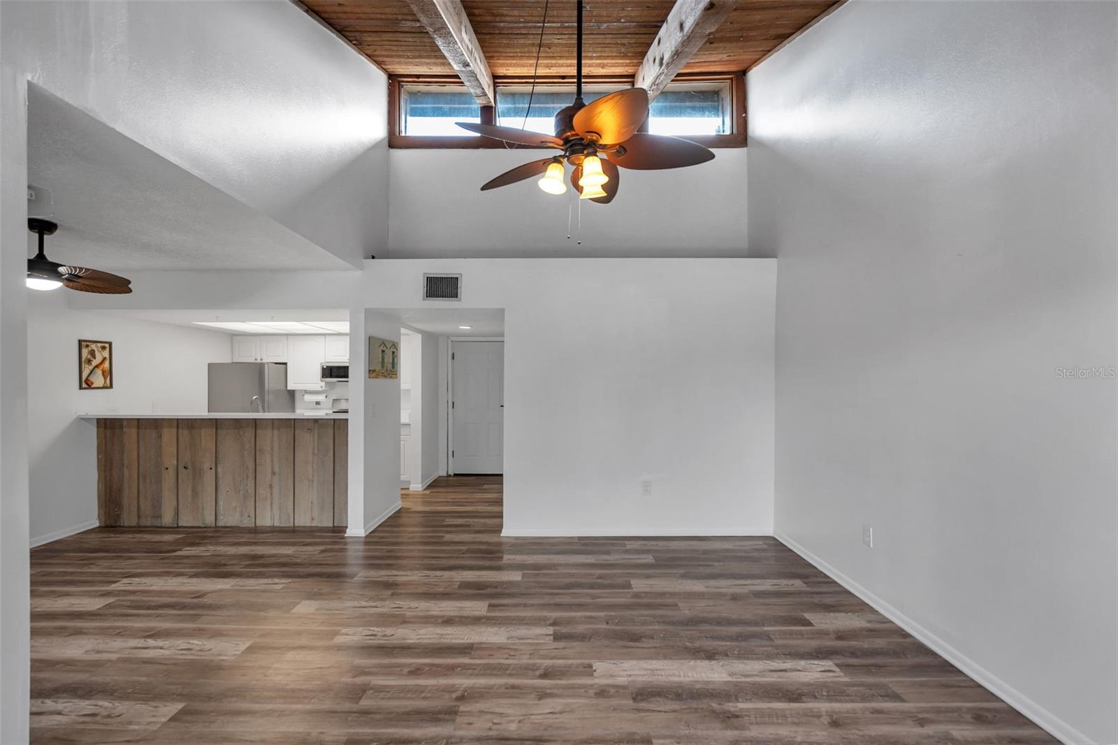 WINDHOVER CONDO - Residential