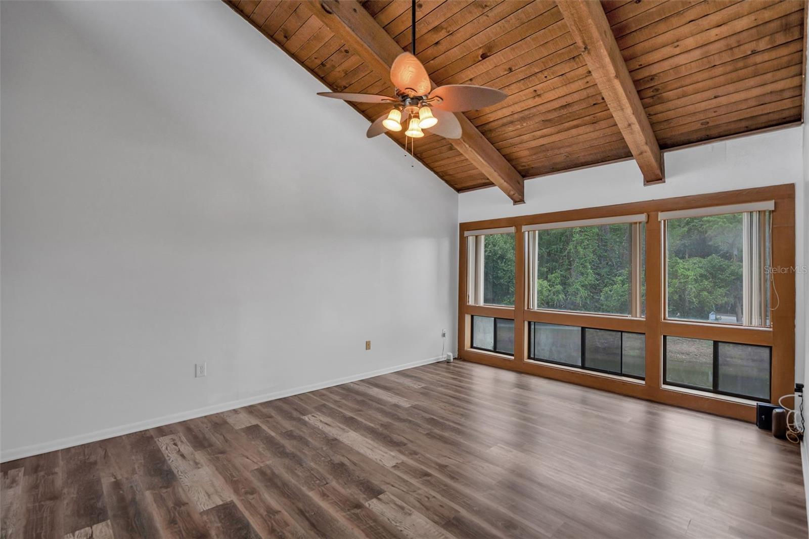 WINDHOVER CONDO - Residential