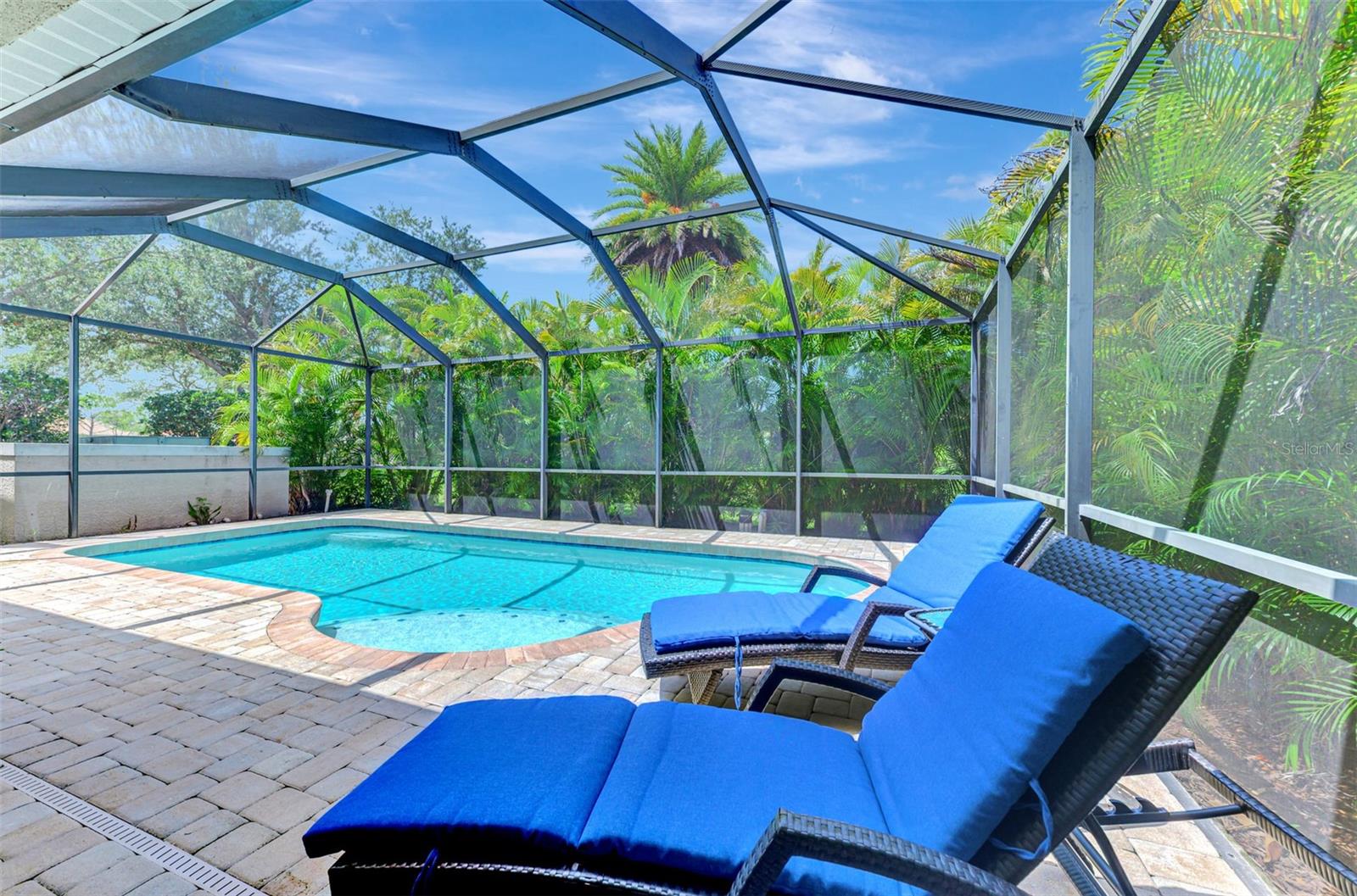 STONEYBROOK AT VENICE - Residential