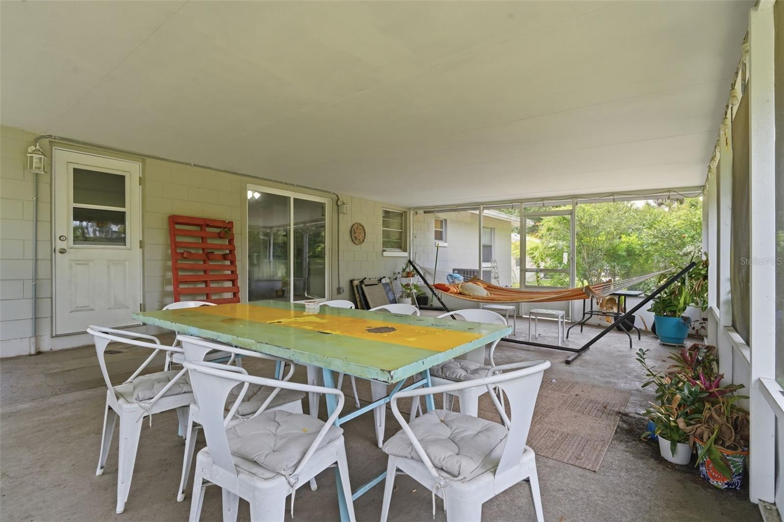 STETSON GARDENS - Residential