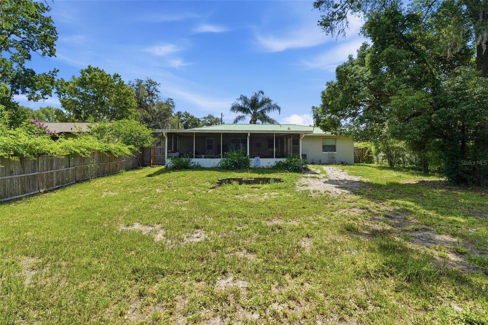 STETSON GARDENS - Residential