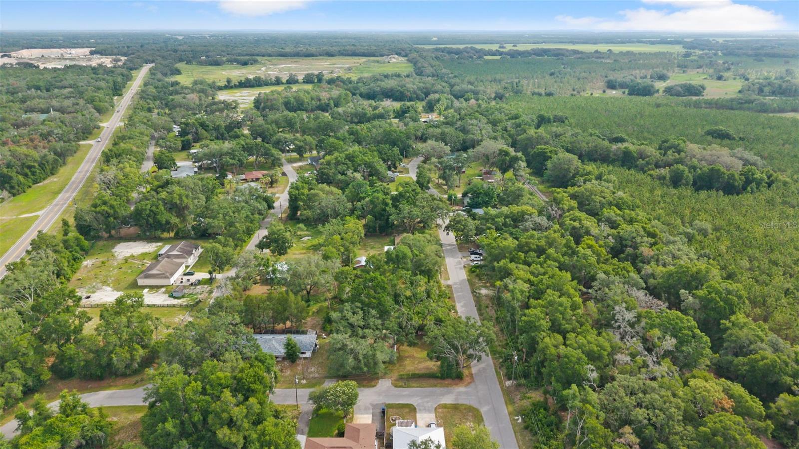 PASCO LAKES ESTATES - Land