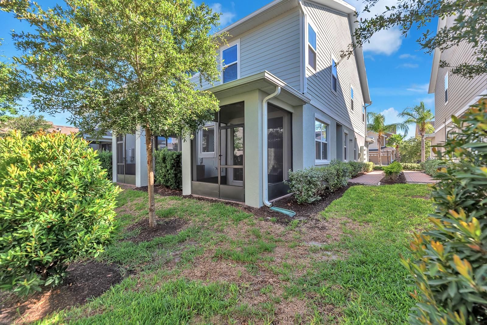 FISHHAWK RANCH WEST TWNHMS - Residential