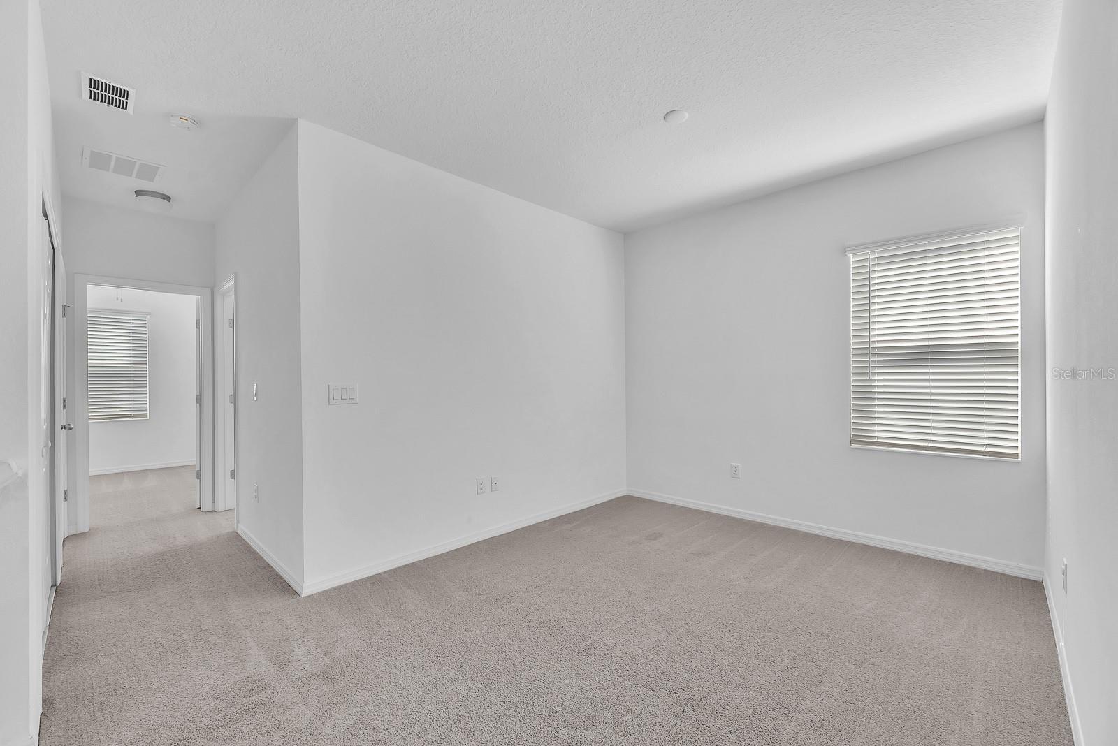 FISHHAWK RANCH WEST TWNHMS - Residential