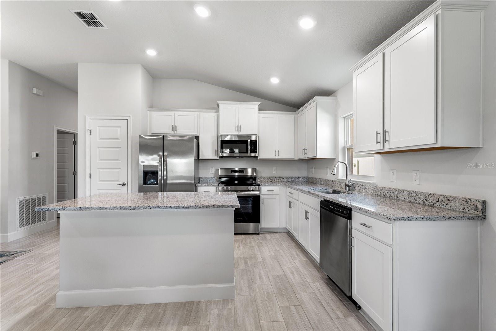 ABBEY GLEN - Residential