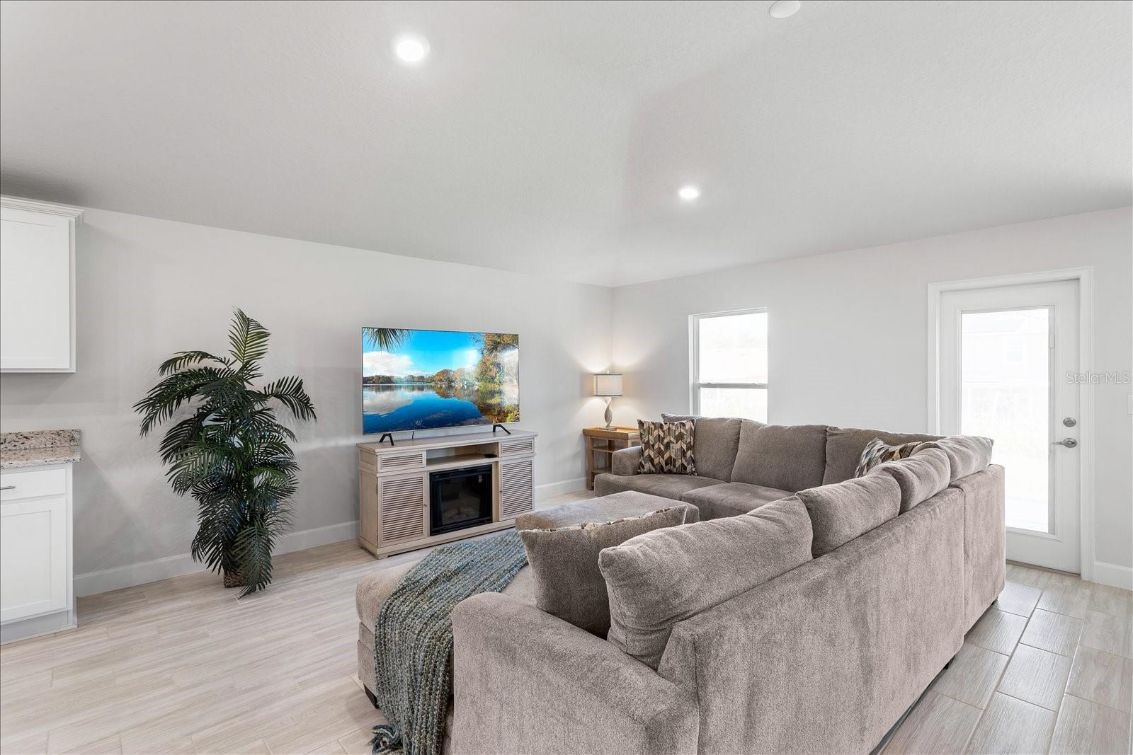 ABBEY GLEN - Residential