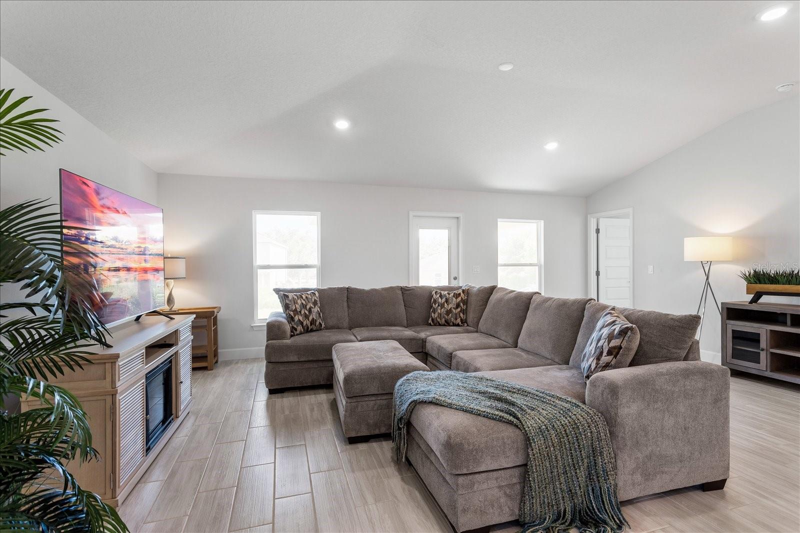 ABBEY GLEN - Residential
