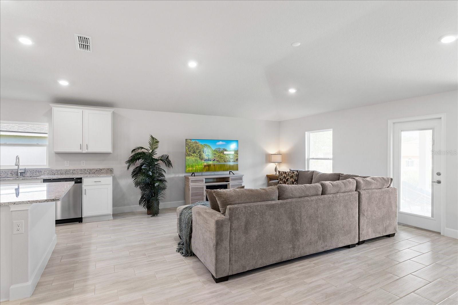 ABBEY GLEN - Residential