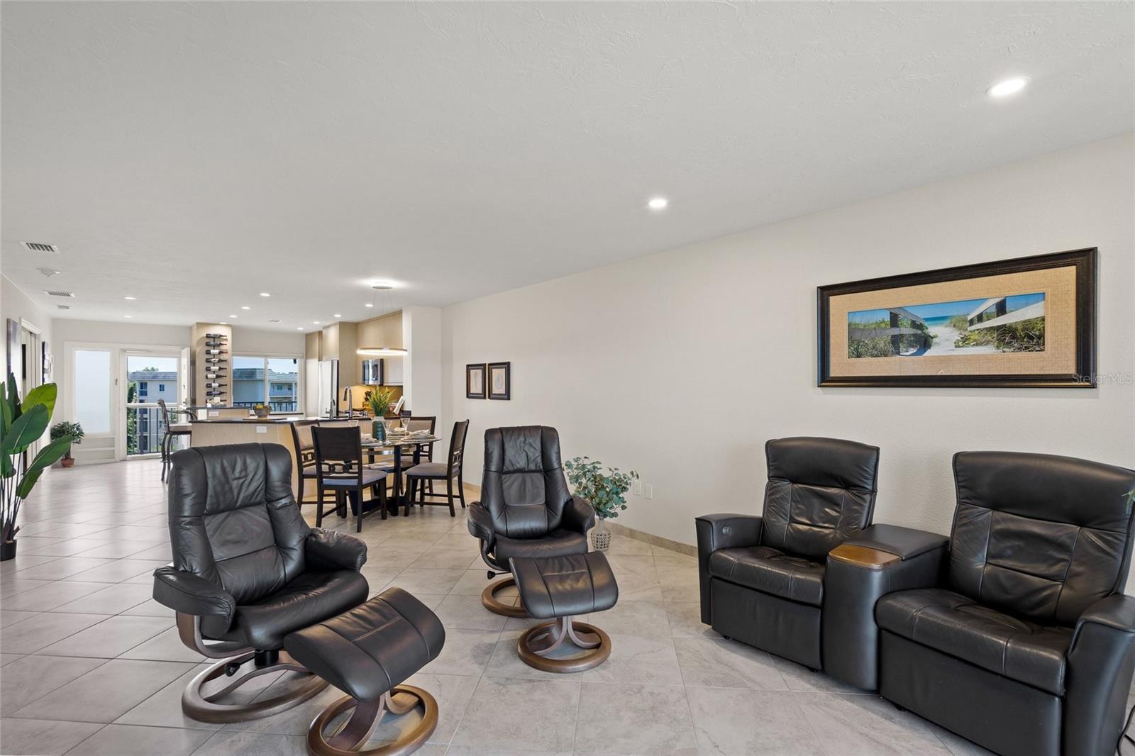 BAY TREE CLUB - Residential
