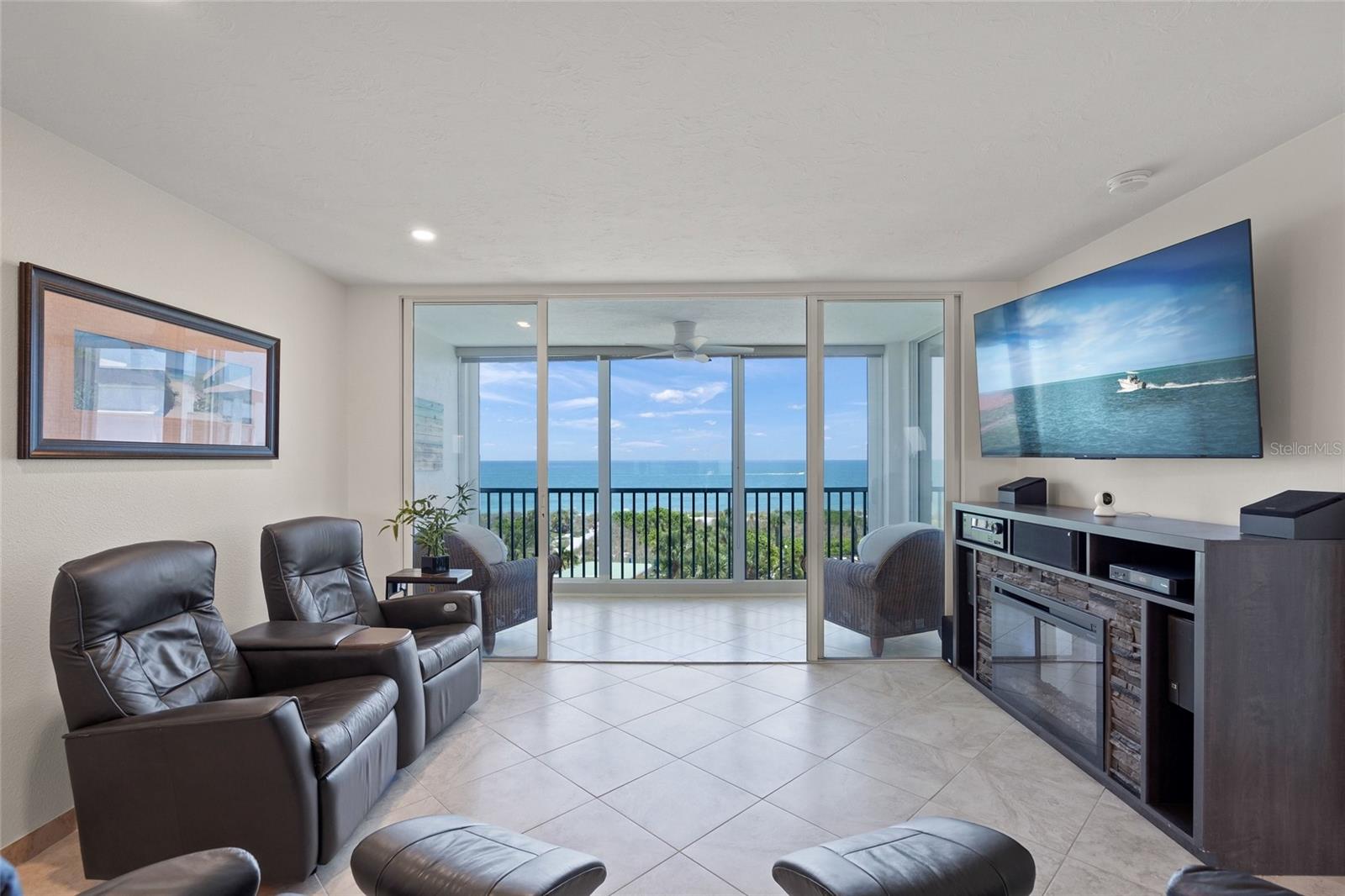 BAY TREE CLUB - Residential