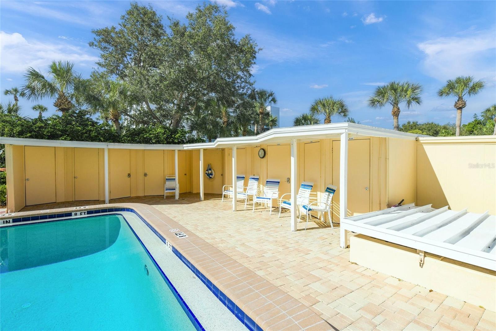 BAY TREE CLUB - Residential