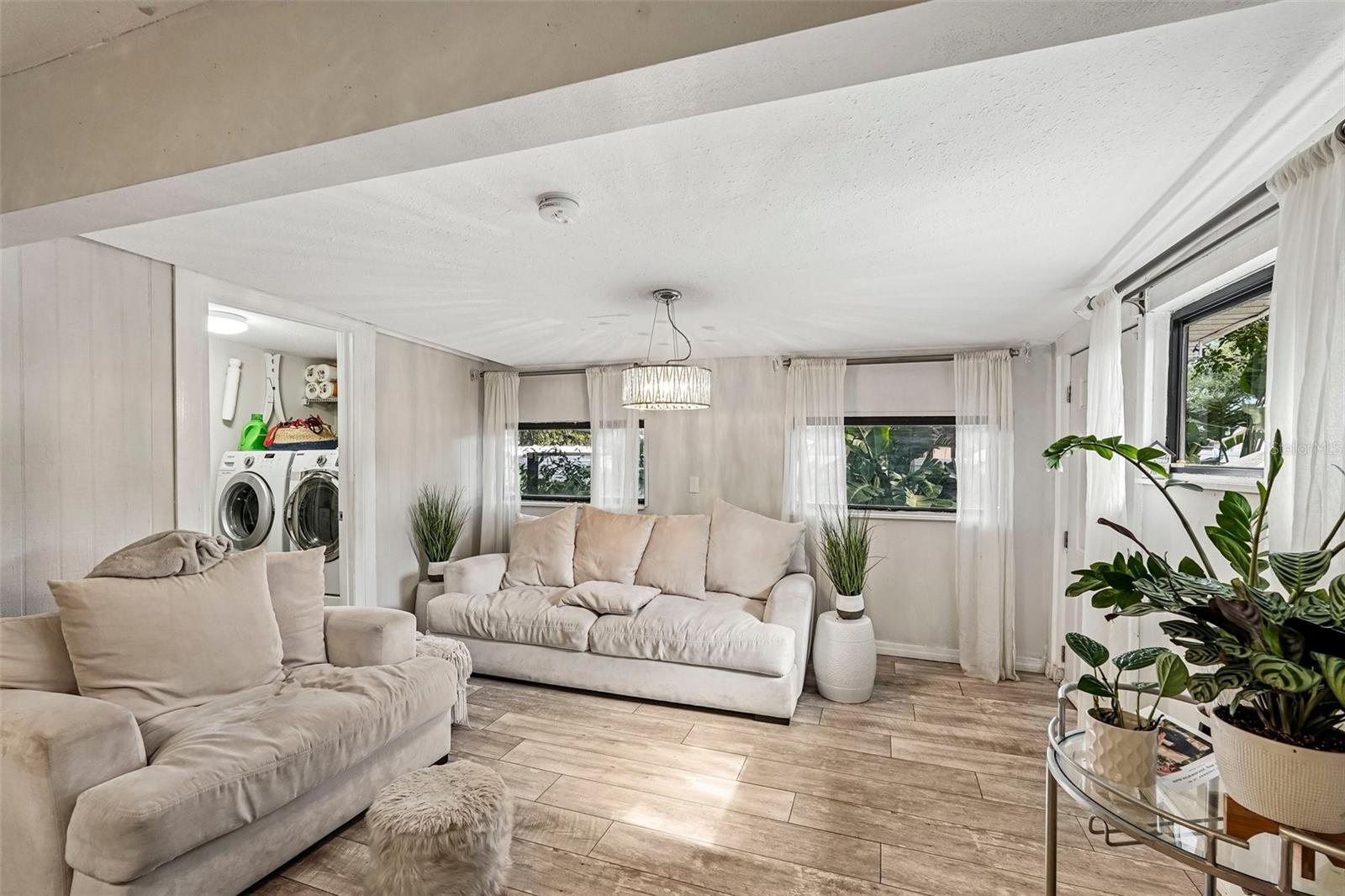 SUNNY LAKES ESTATES - Residential