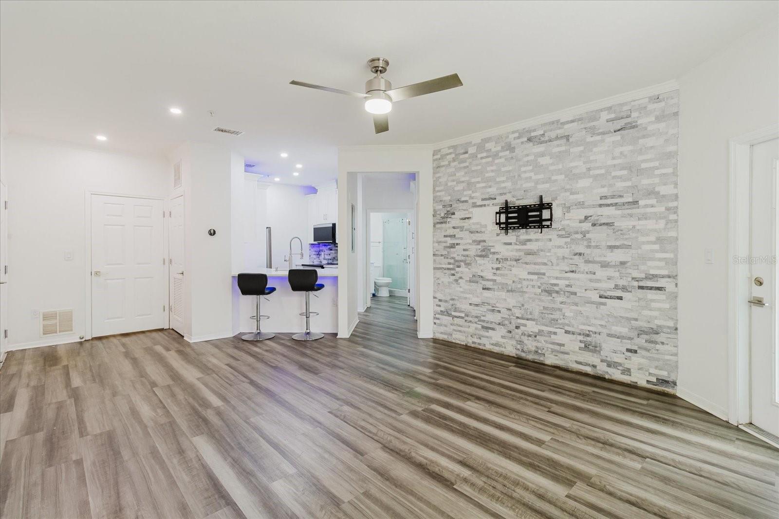 COURTNEY PALMS CONDO - Residential