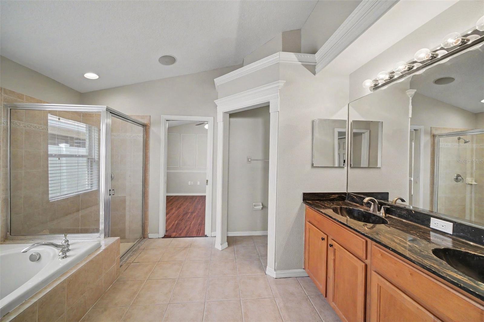 KEY VISTA PH 04 - Residential