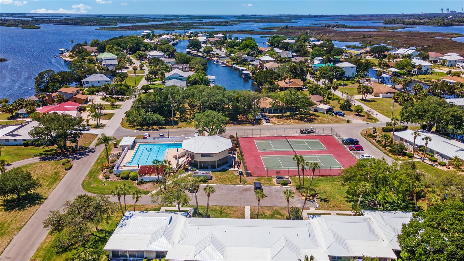 THE BAY VILLAS - Residential