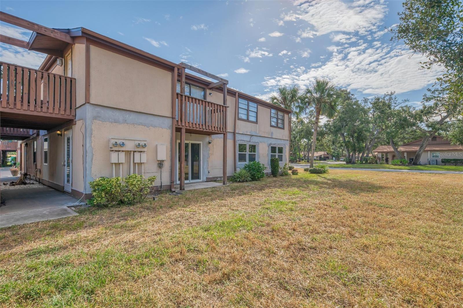 LAKE VIEW CONDO PH I - Residential