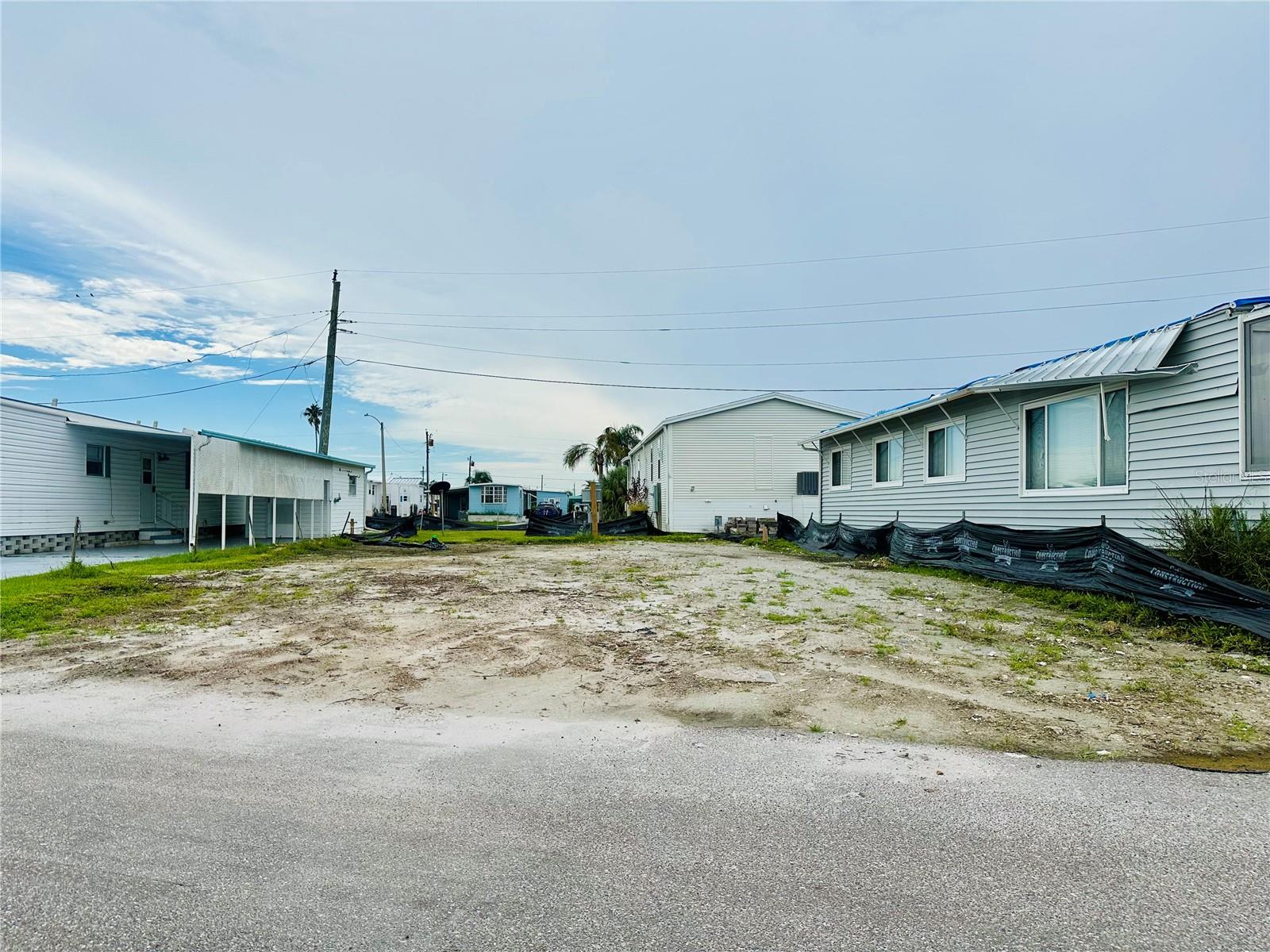 TROPIC ISLES CO-OP - Land