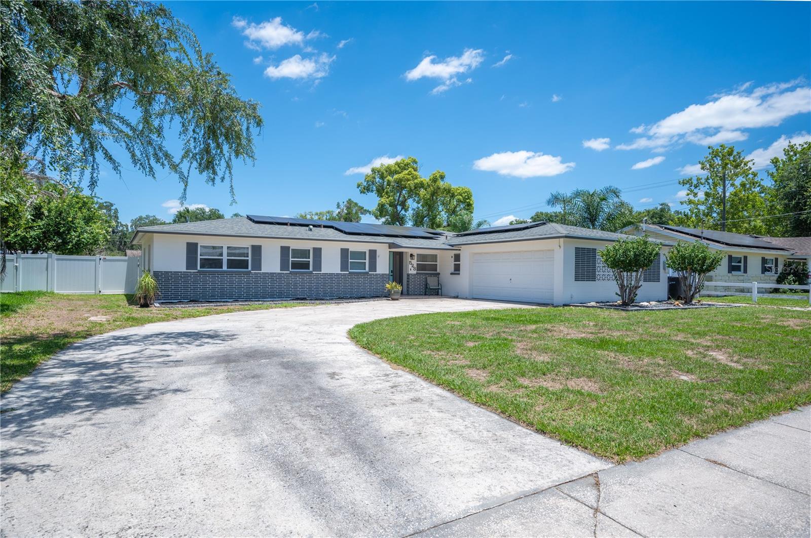BRANDON LAKE PARK SUB - Residential