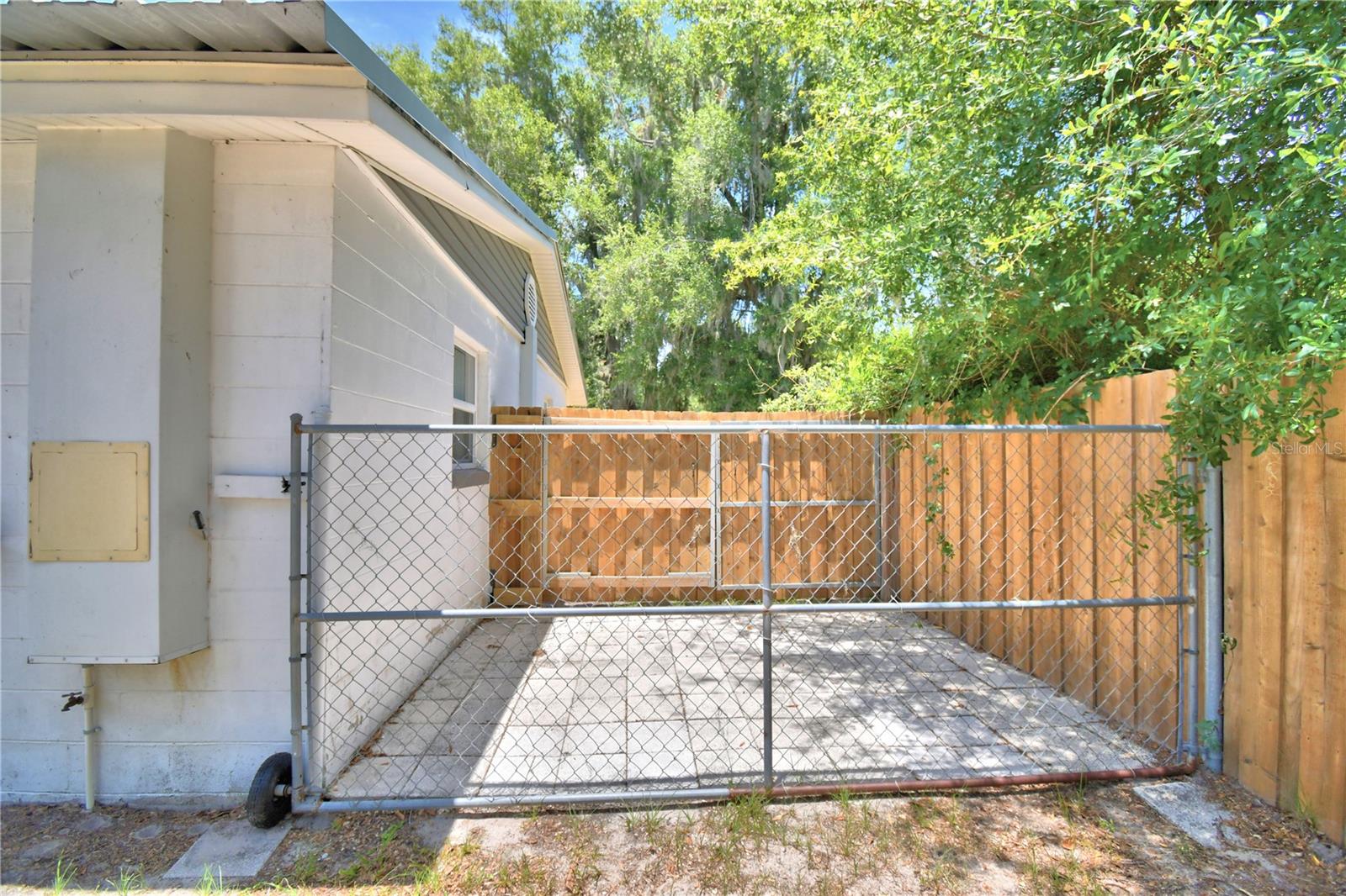 OAKLAND PARK OR A D GILLEYS - Residential