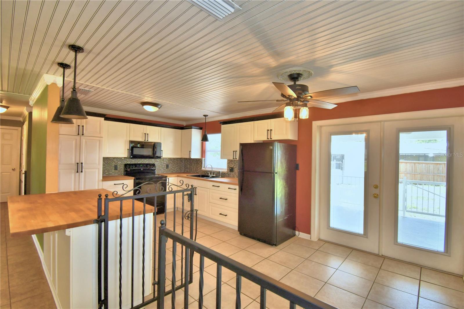 OAKLAND PARK OR A D GILLEYS - Residential