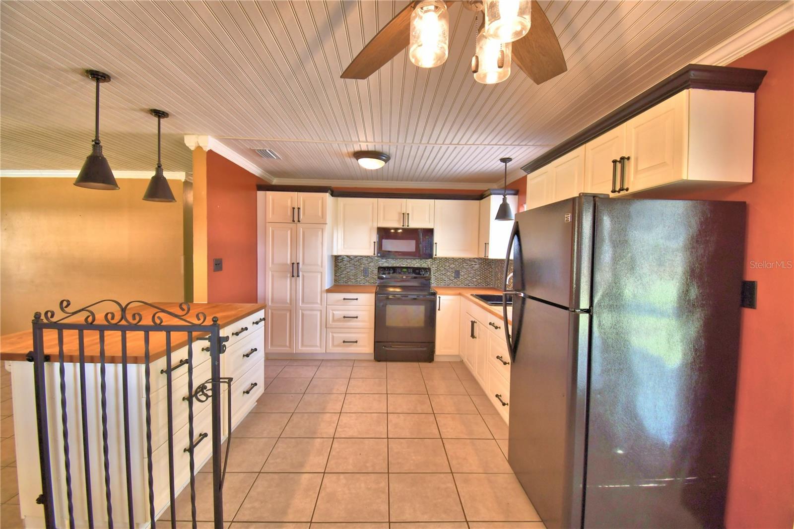 OAKLAND PARK OR A D GILLEYS - Residential