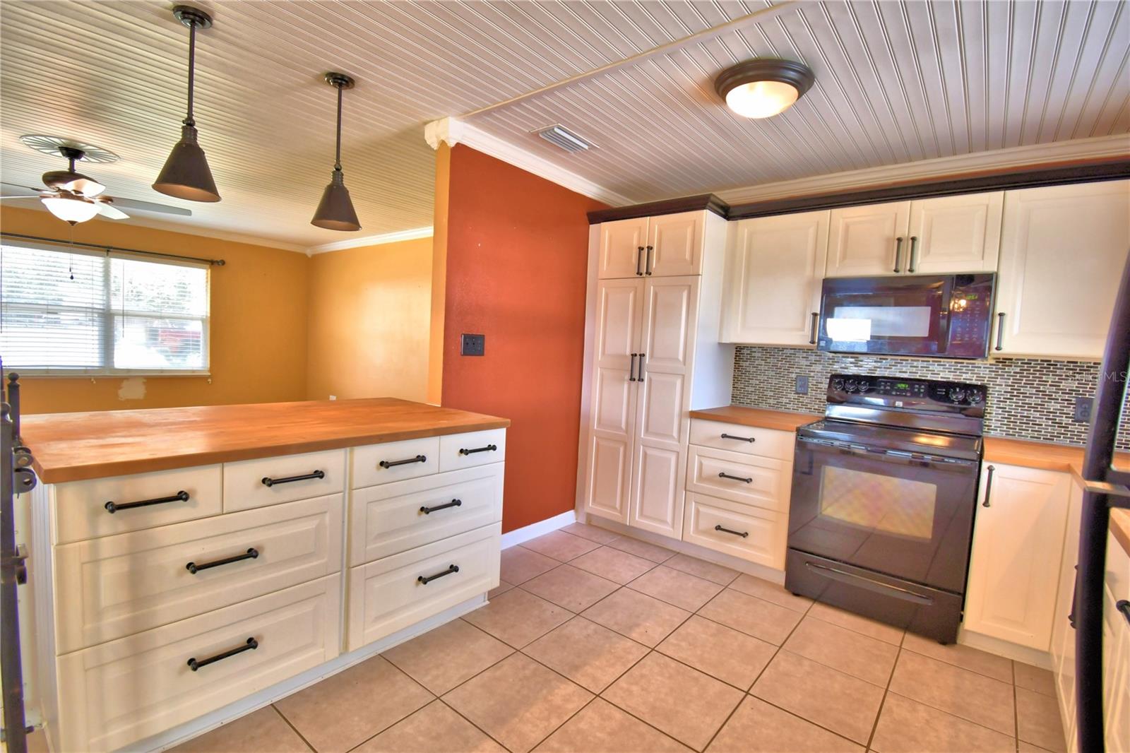 OAKLAND PARK OR A D GILLEYS - Residential