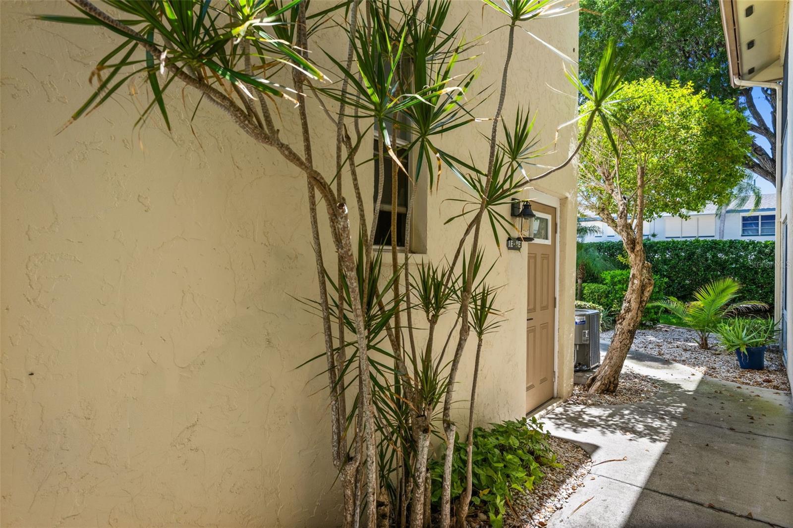 COR DEL CONDO - Residential