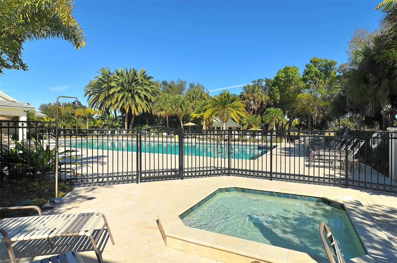 VENICE GOLF & COUNTRY CLUB - Residential