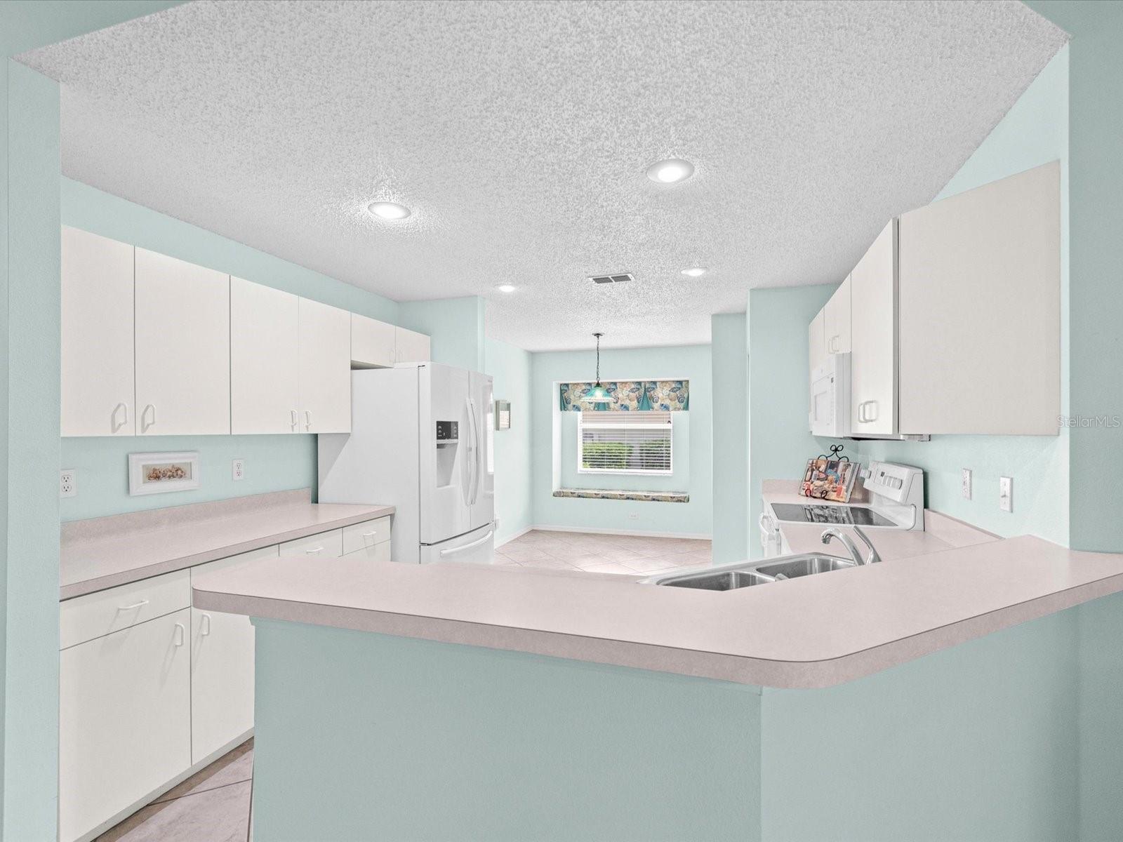 MANCHESTER IV CONDO - Residential
