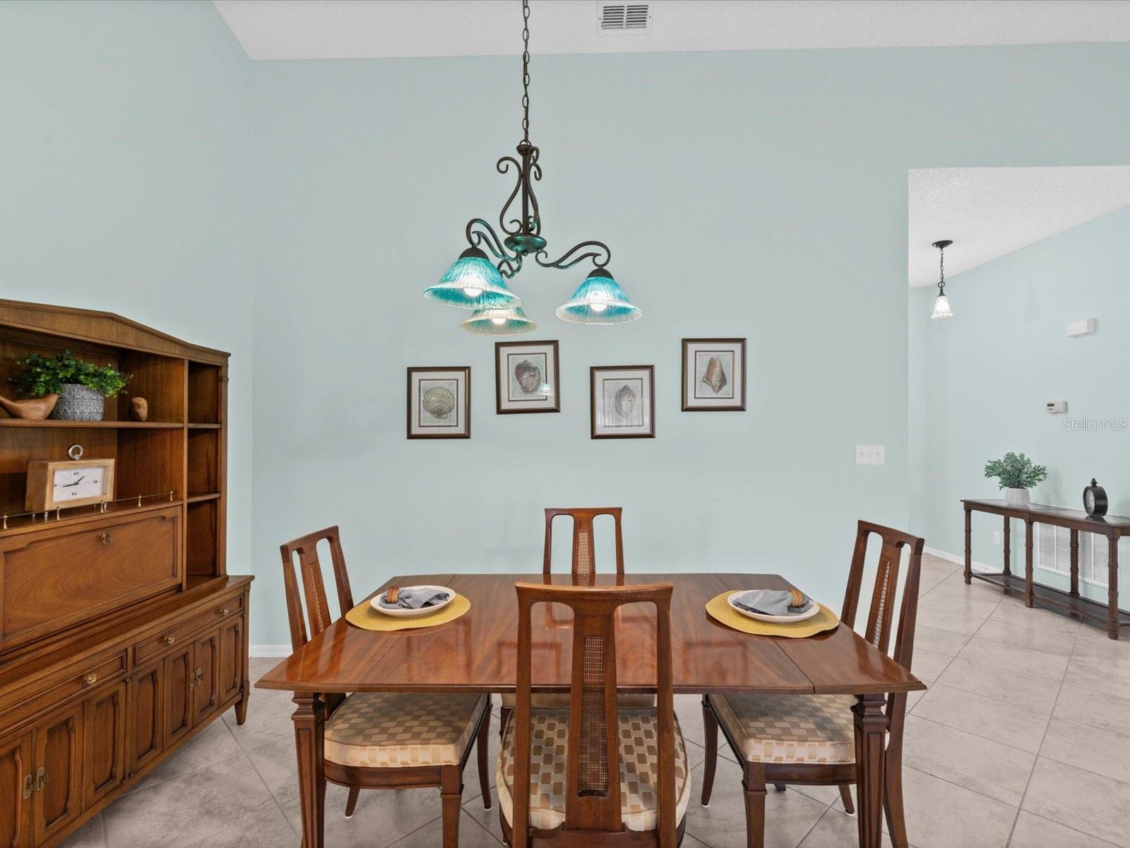 MANCHESTER IV CONDO - Residential