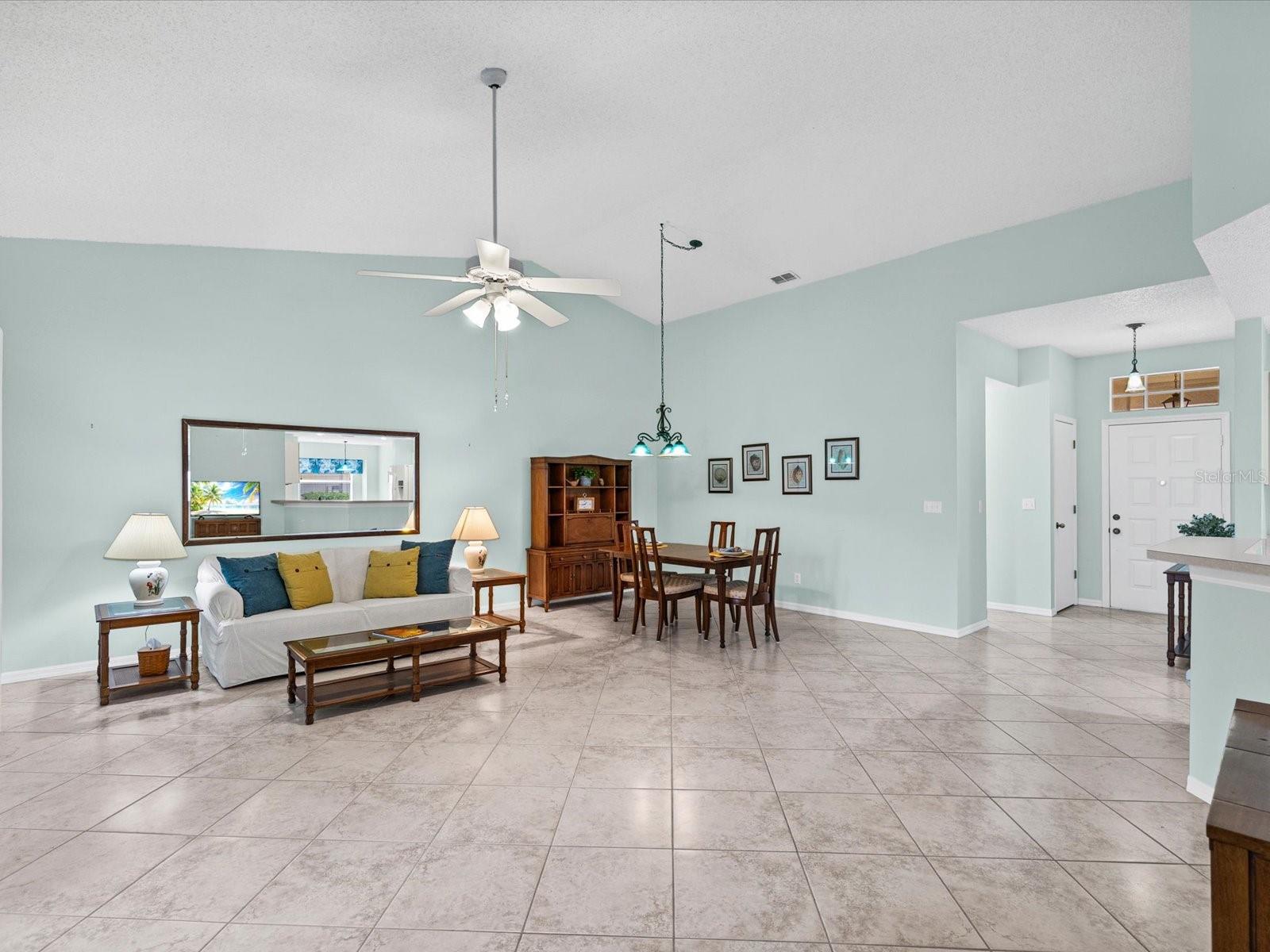 MANCHESTER IV CONDO - Residential