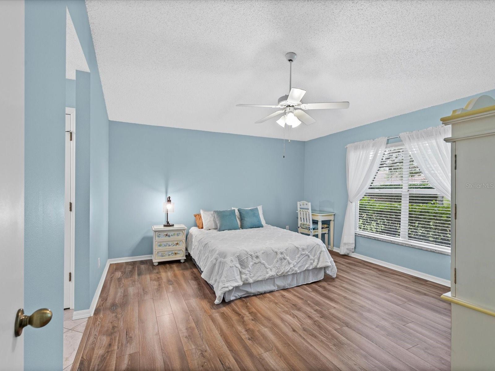 MANCHESTER IV CONDO - Residential