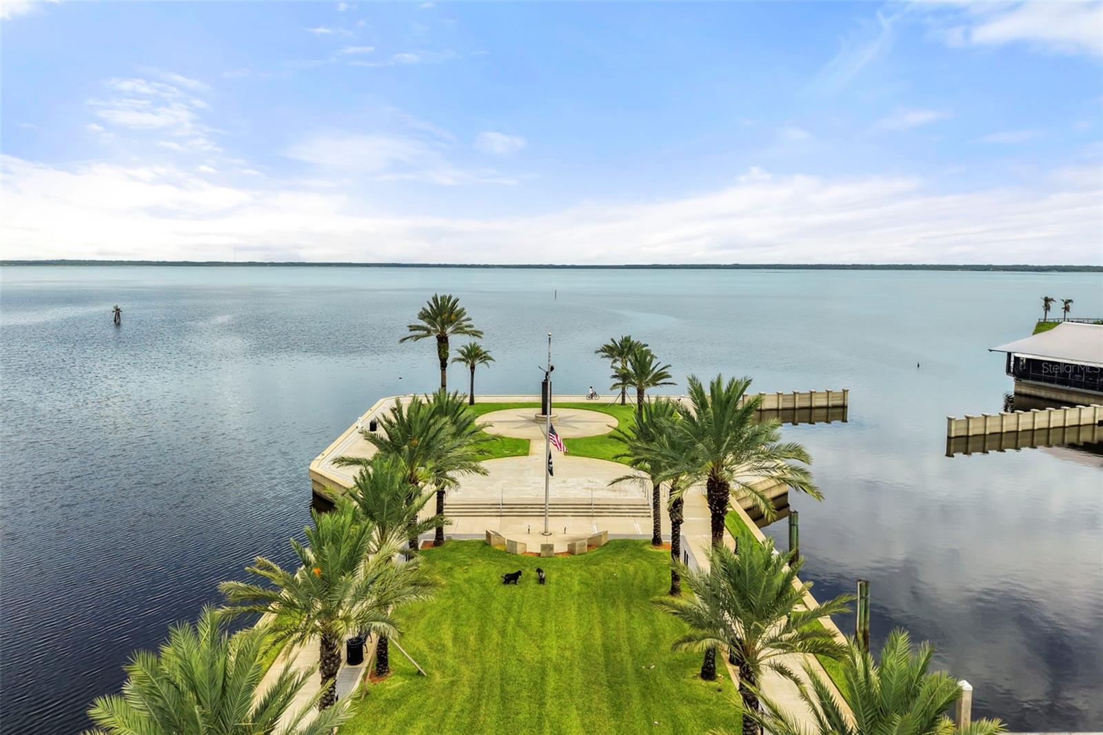 VENETIAN BAY - Residential