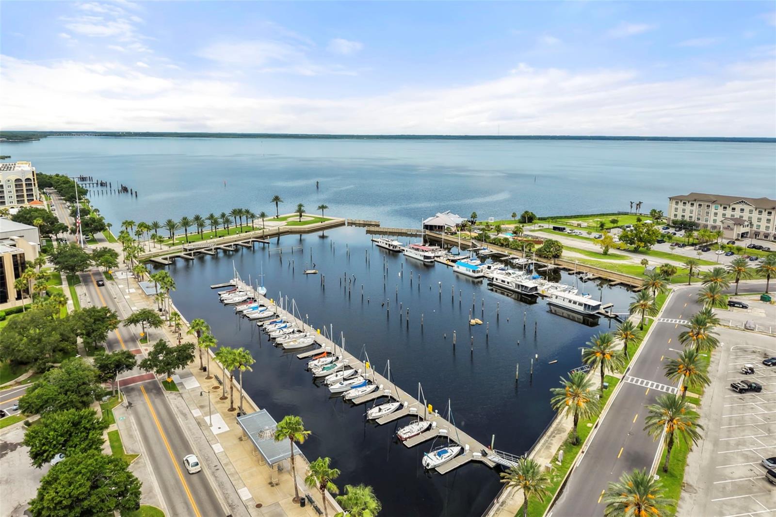 VENETIAN BAY - Residential